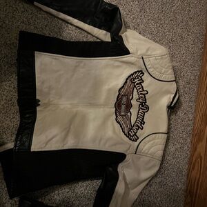 Like new Harley Davidson leather riding coat.